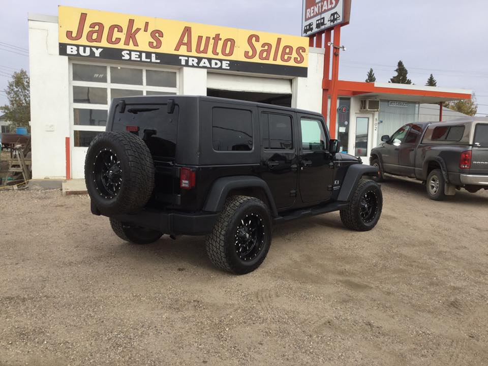 Jack's Auto Sales and RV Storage | Redcliff AB