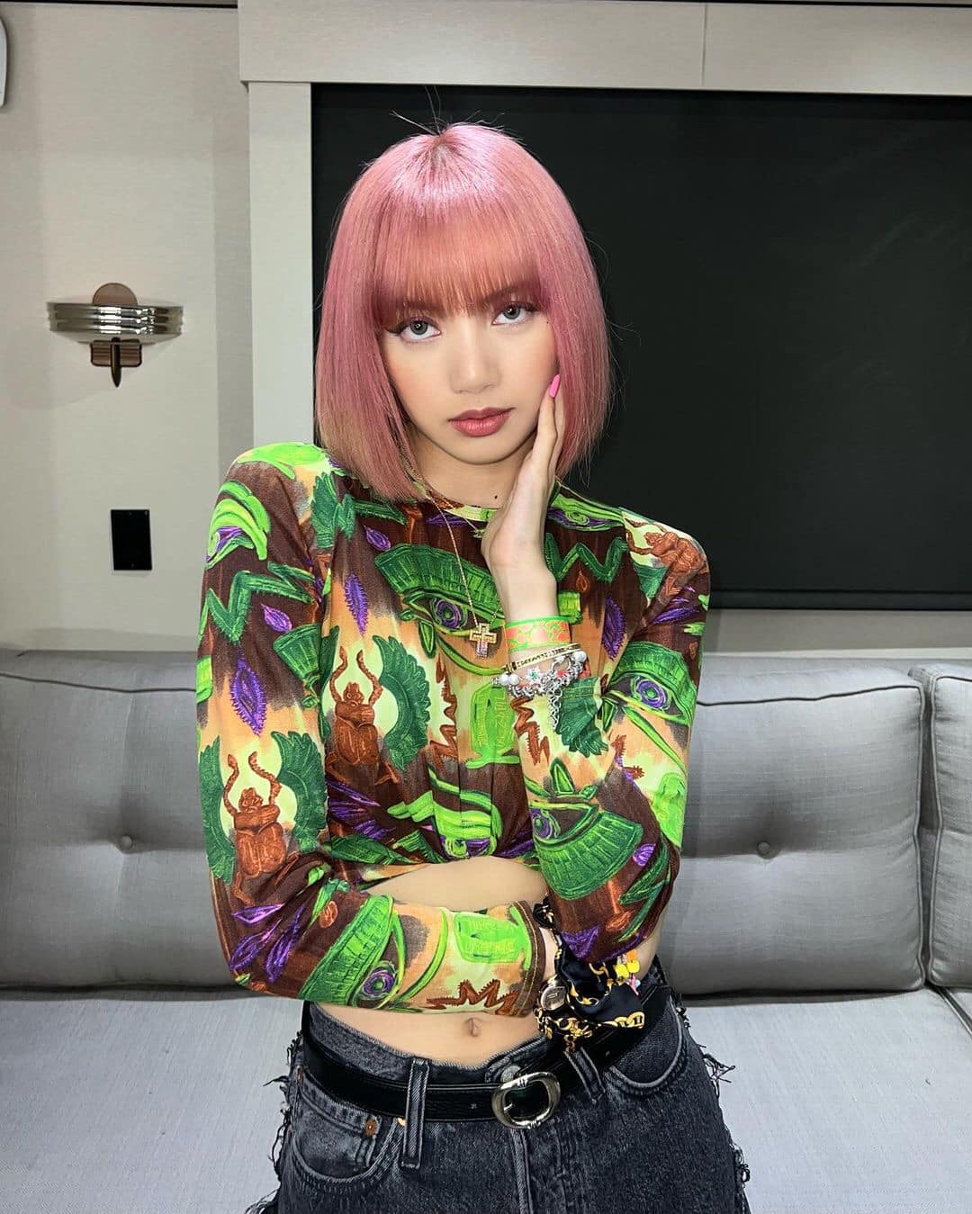 สาวสวยมาลงรูปในไอจีรัว ๆ 🥰... - LISA Thai Fans - Lilies