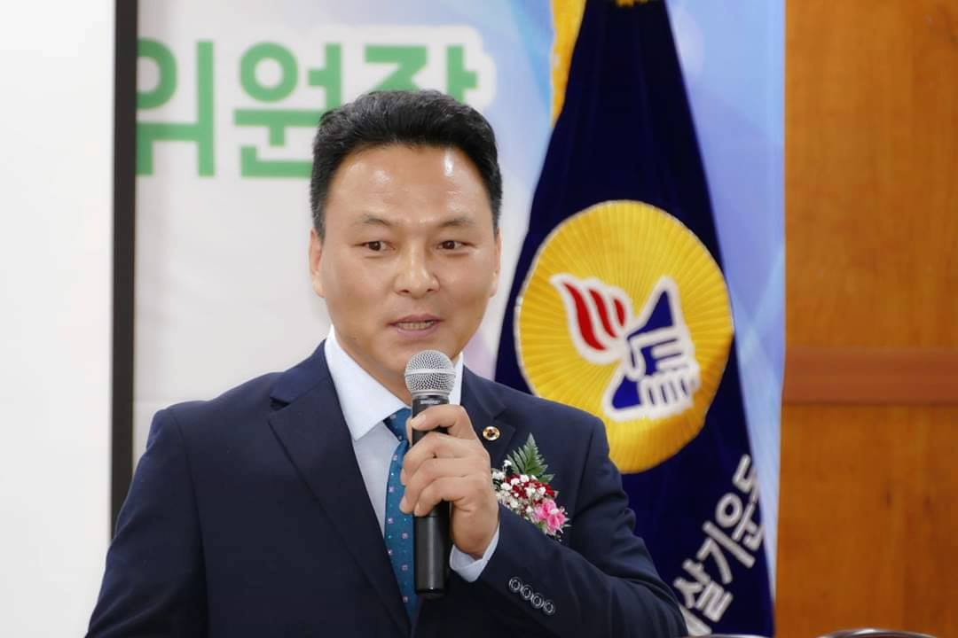 짓다 철학동행 - 짓다 철학동행 added a new photo.