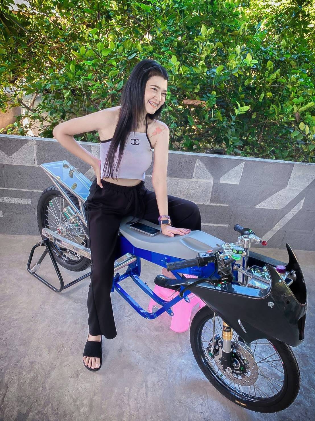 วัยรุ่น Love racing car Thailand | Lop Buri
