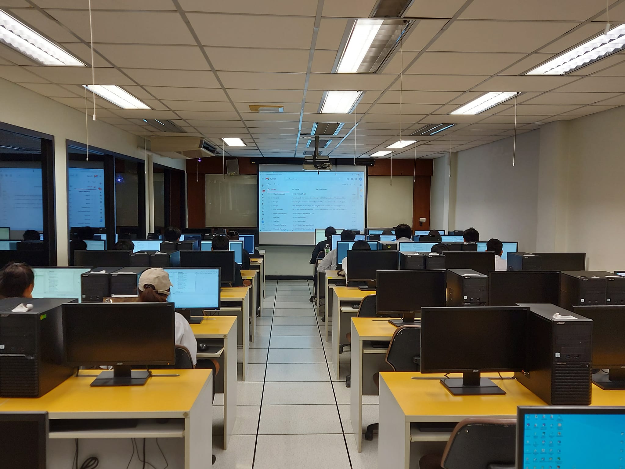คิดถึง ม. คิดถึง ห้อง Lab คิดถึงเพื่อน ๆ ... #comsci #utcc #วิทยาการ ...
