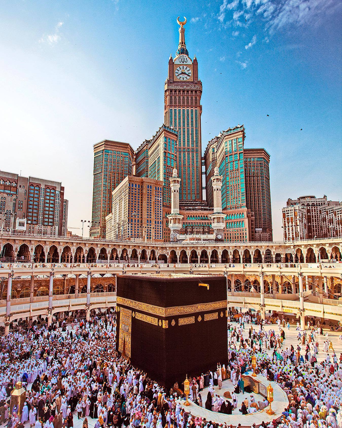 Laboratorio - La Kaaba es una construcción cuya forma es la de un ...