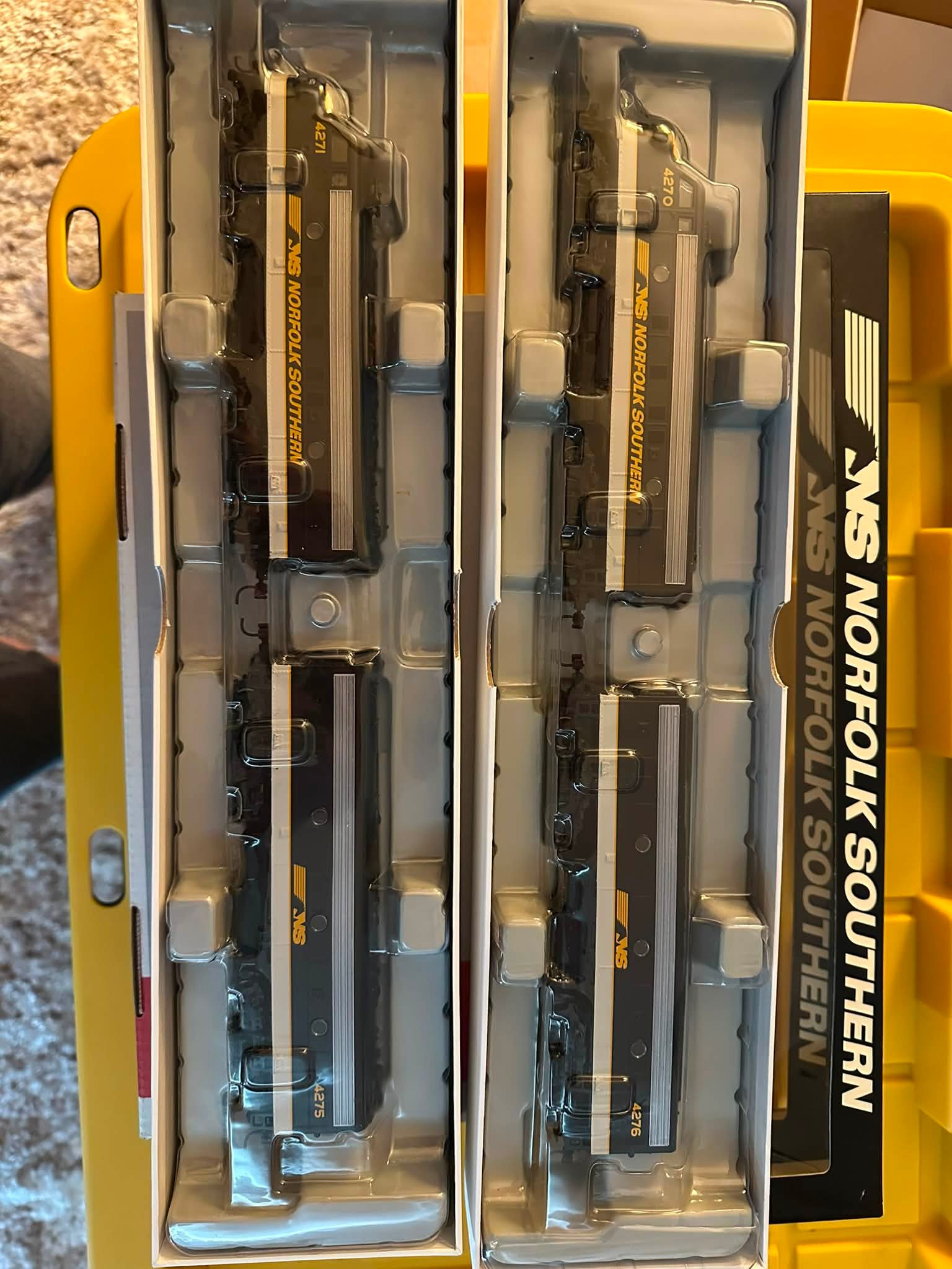 Info on Norfolk Southern employee-only model train sets