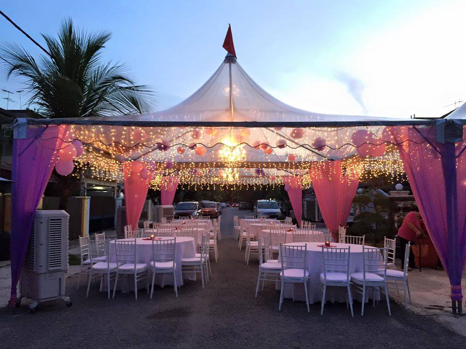 Nam Kee Canopy Rental Services 20 X 20 Transparent Canopy With Fairy Lights Chandelier And Pole Scallop Facebook