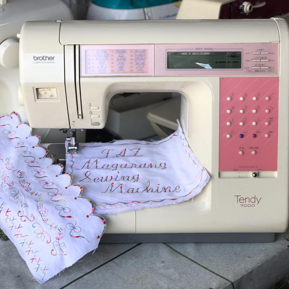 SINGER SN771 , 40 stitches , With wide extension table Price P7