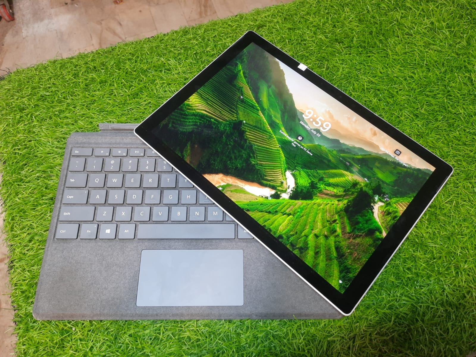 USEDMicrosoft Surface Pro 7 12.3\