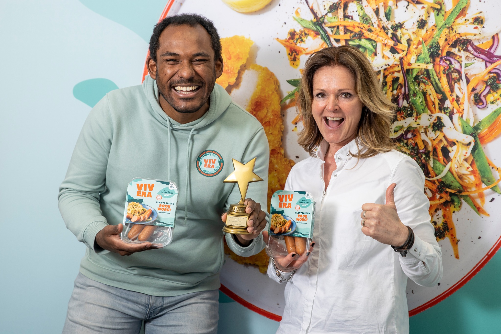 Vivera - BLIJ EN VERRAST! 🤩 Onze plantaardige rookworst is... | Facebook