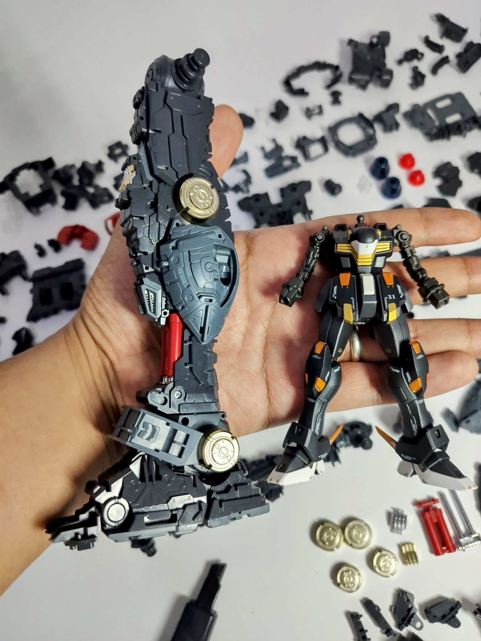 Mega scale motorized RX-75 Guntank by Angry Voyager
