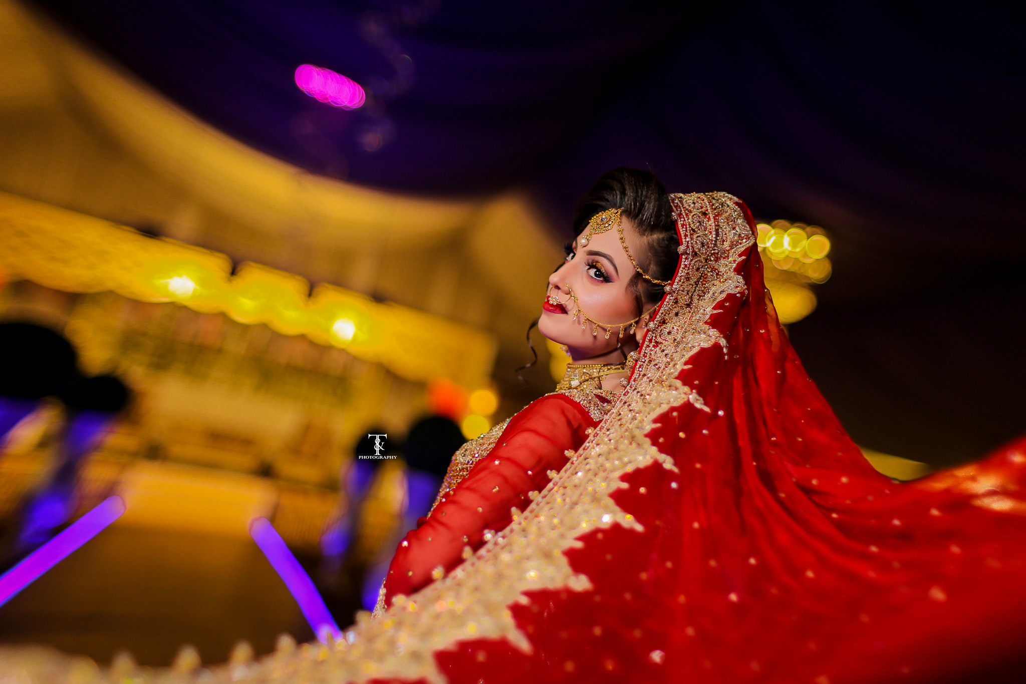 Aks Nigaar by Taha