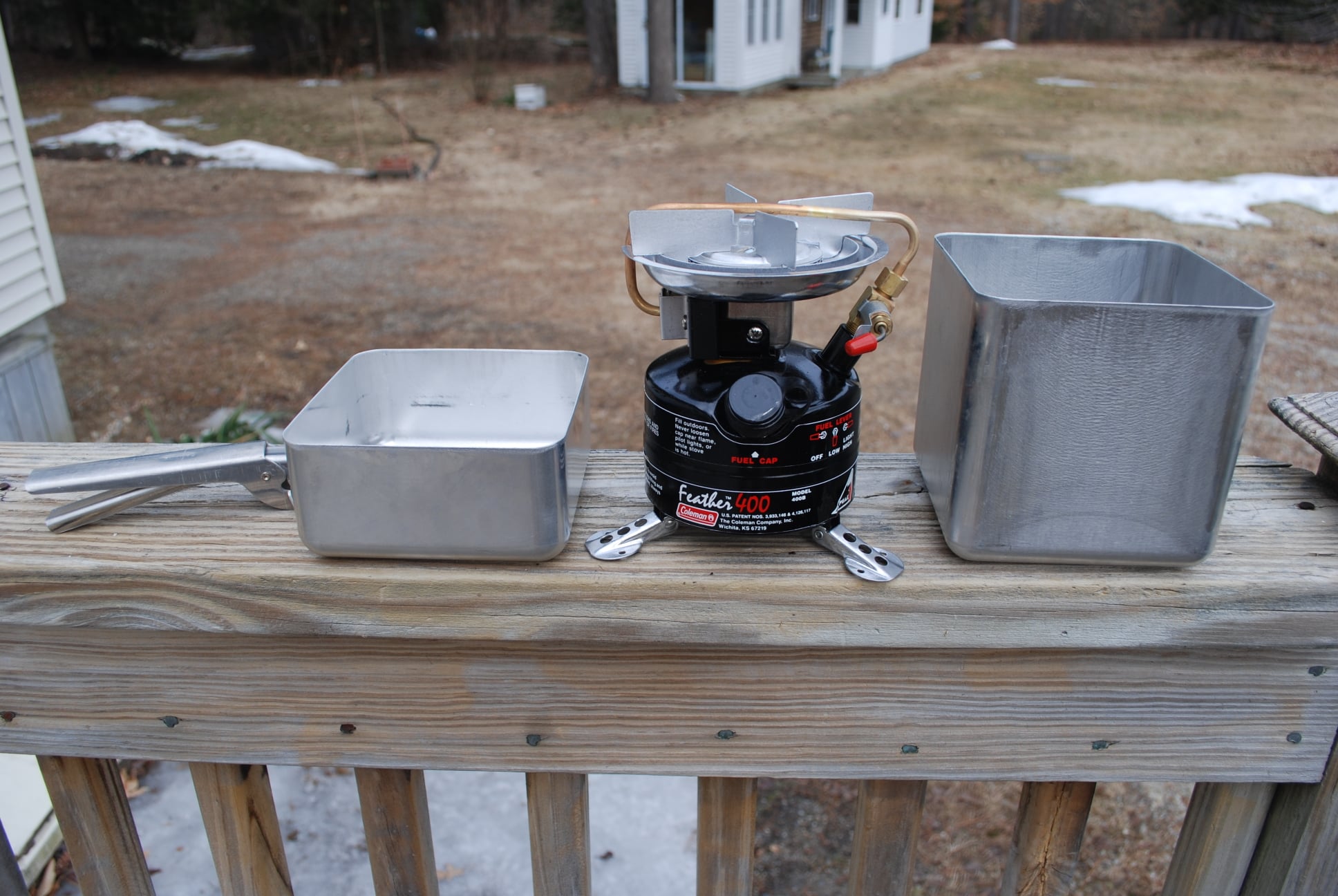 Coleman Peak One Series Feather 400 stove