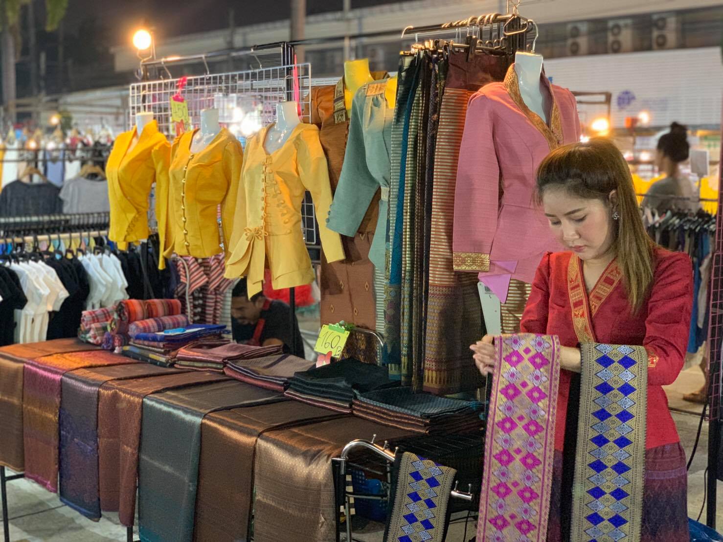 Lady ผ้าไทย ผ้าถุง... - Lady ผ้าไทย ผ้าถุง ชุดพื้นบ้าน สวยๆ