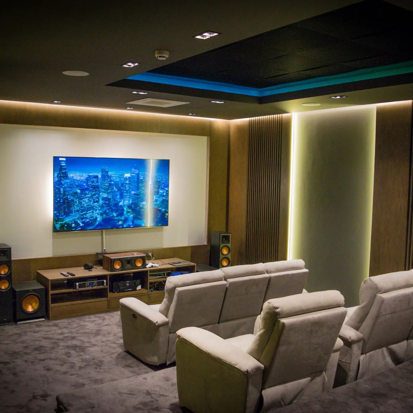 Home Cinema Egypt - This how home theater works.📽🎞 The AV Receiver is ...
