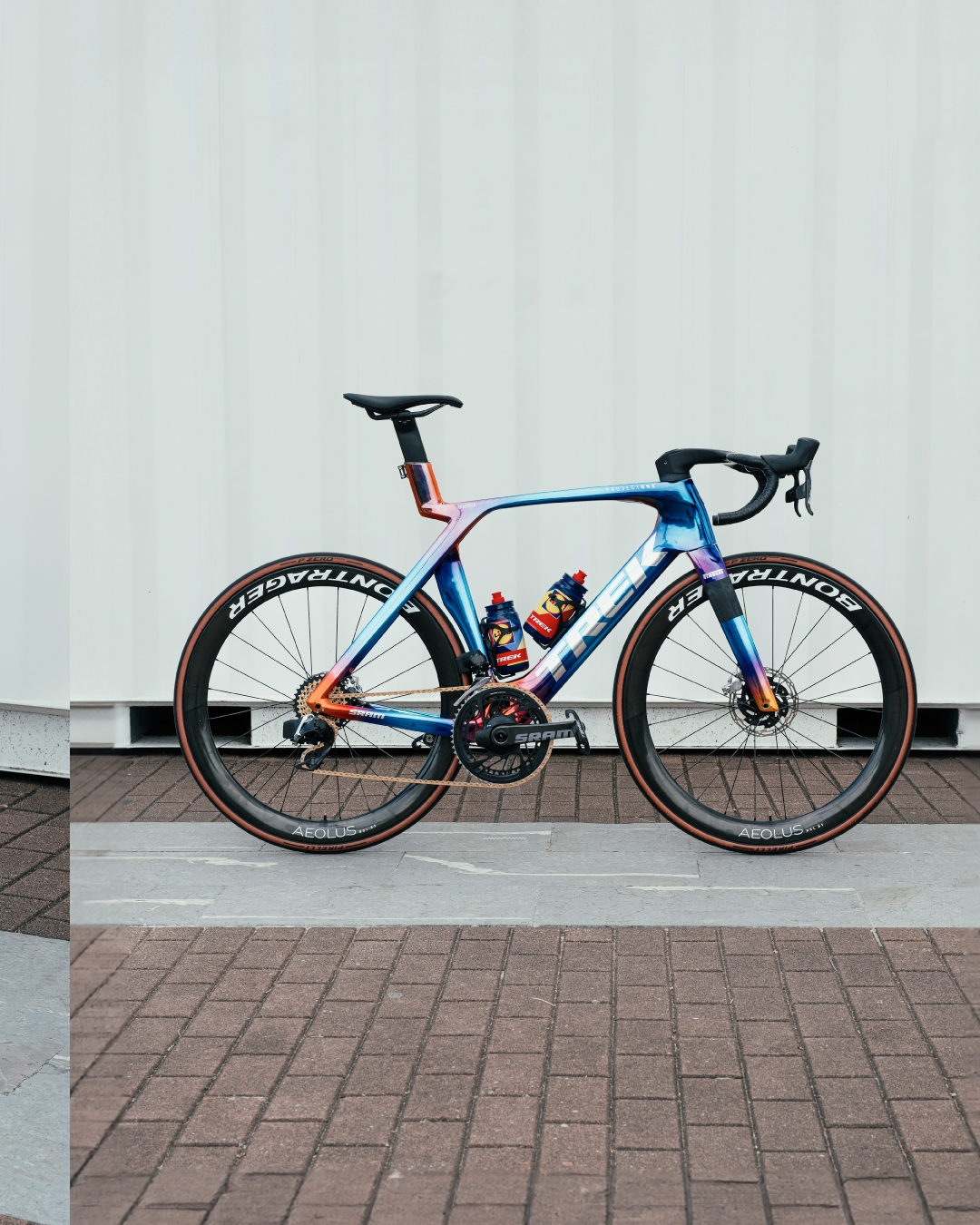 SRAM's Red eTap AXS helps win tour stage
