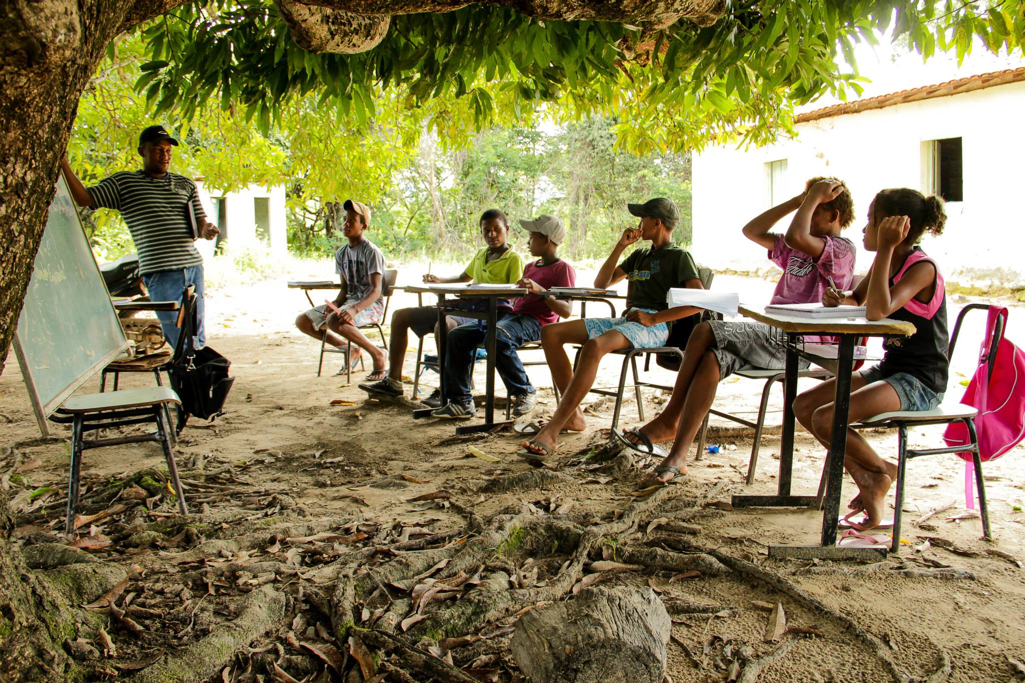 Coord. do Curso de Educação do Campo - UFT/Arraias - Artes Visuais e ...