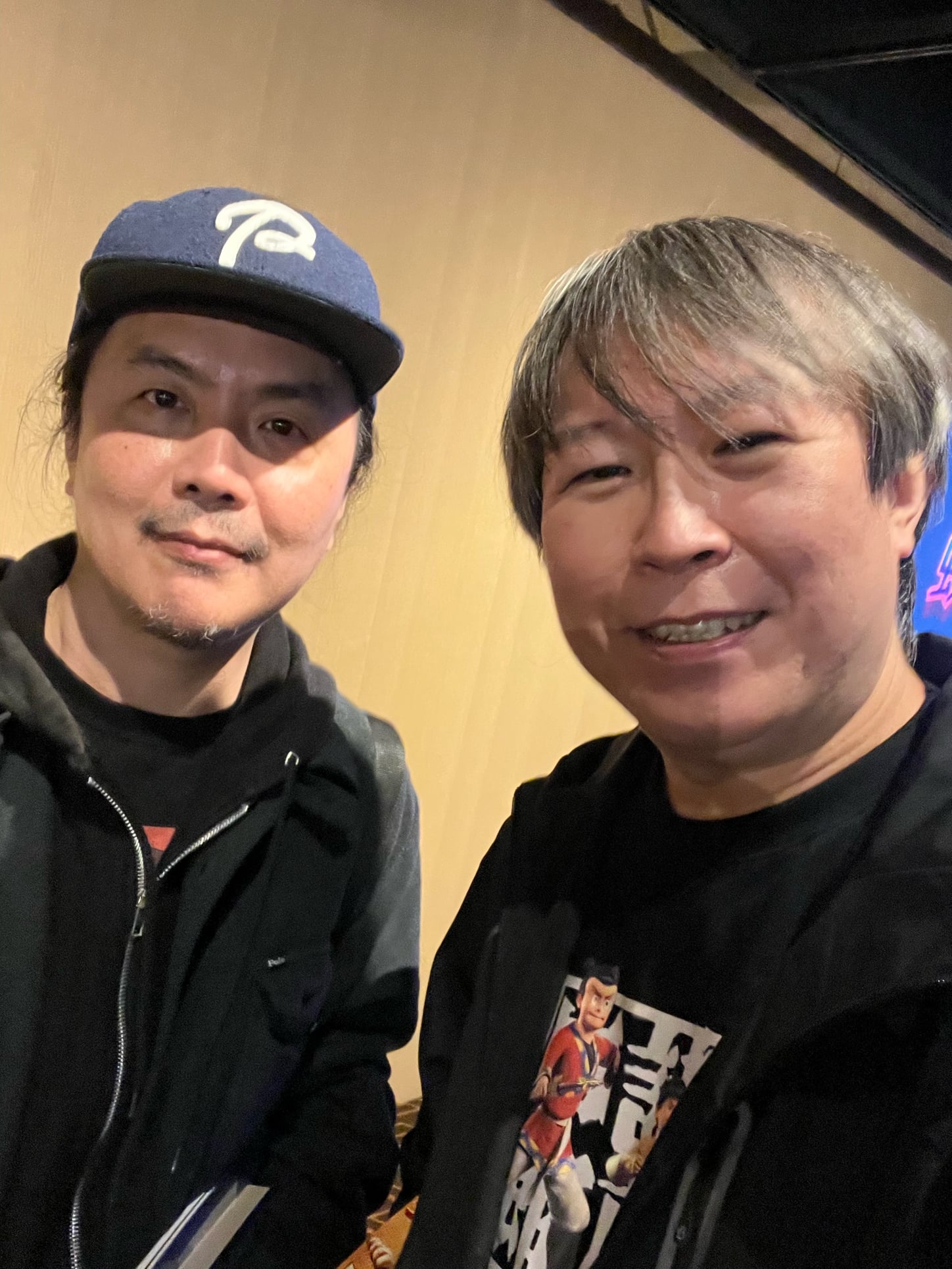 張哲生 - 2021年12月13日對我來說，是個值得紀念的日子，因為我遇見了我長久以來的偶像～漫畫家阿推先生！而且還能... | Facebook