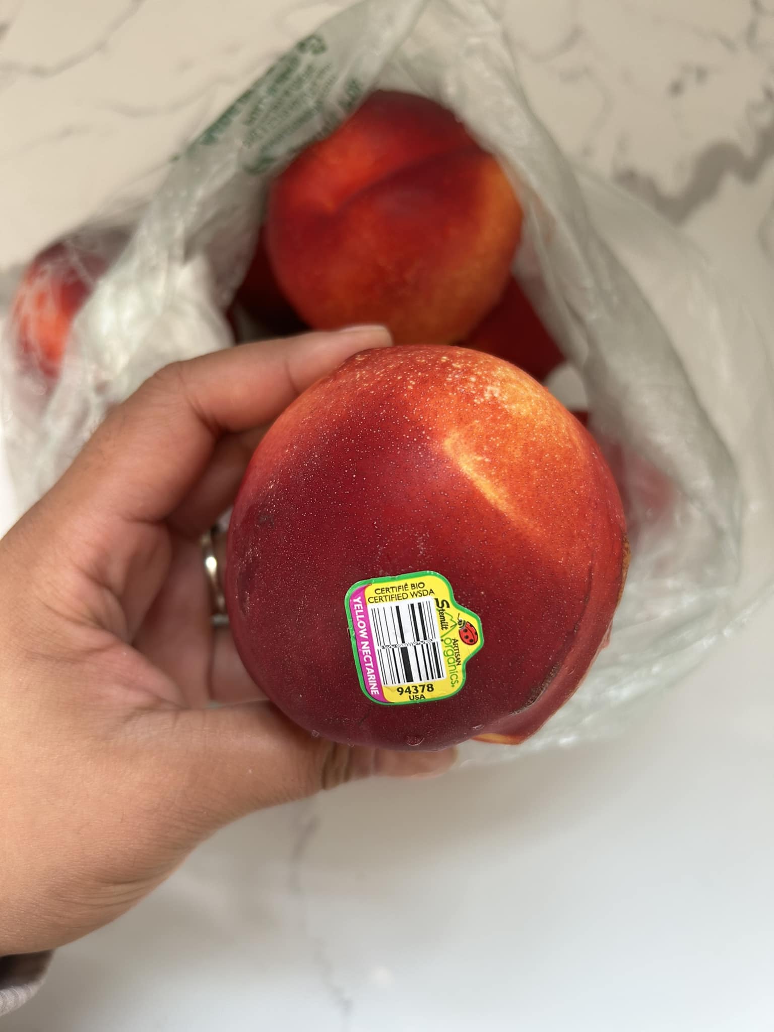Is a fruit organic if it starts with a 6 and not a 9?
