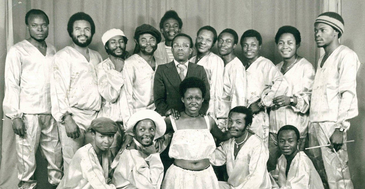 Orchestre Les Mangelepa, part of the golden age of Lingala. The