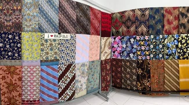 Batik Raifili by waniey | Tanah Merah