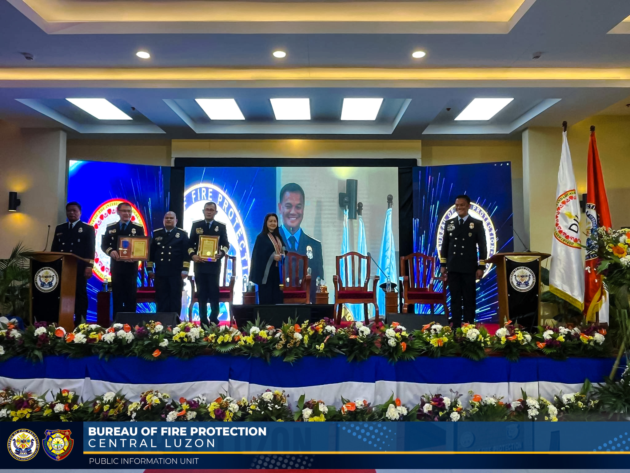 A leader is one who knows the... - BFP R3 Mexico Fire Station