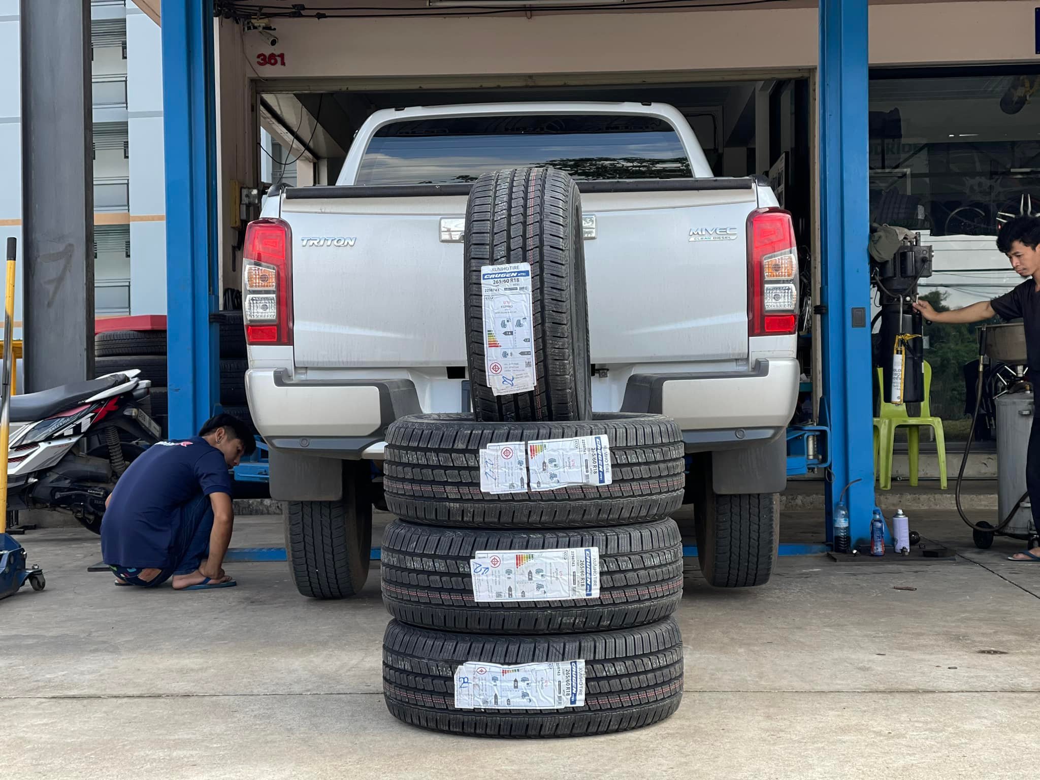 ALL NEW. TRITON. เปลี่ยนยางใหม่ นุ่มขึ้น เงียบขึ้น😘🛻 🔴 #KUMHO. HT51 265 ...