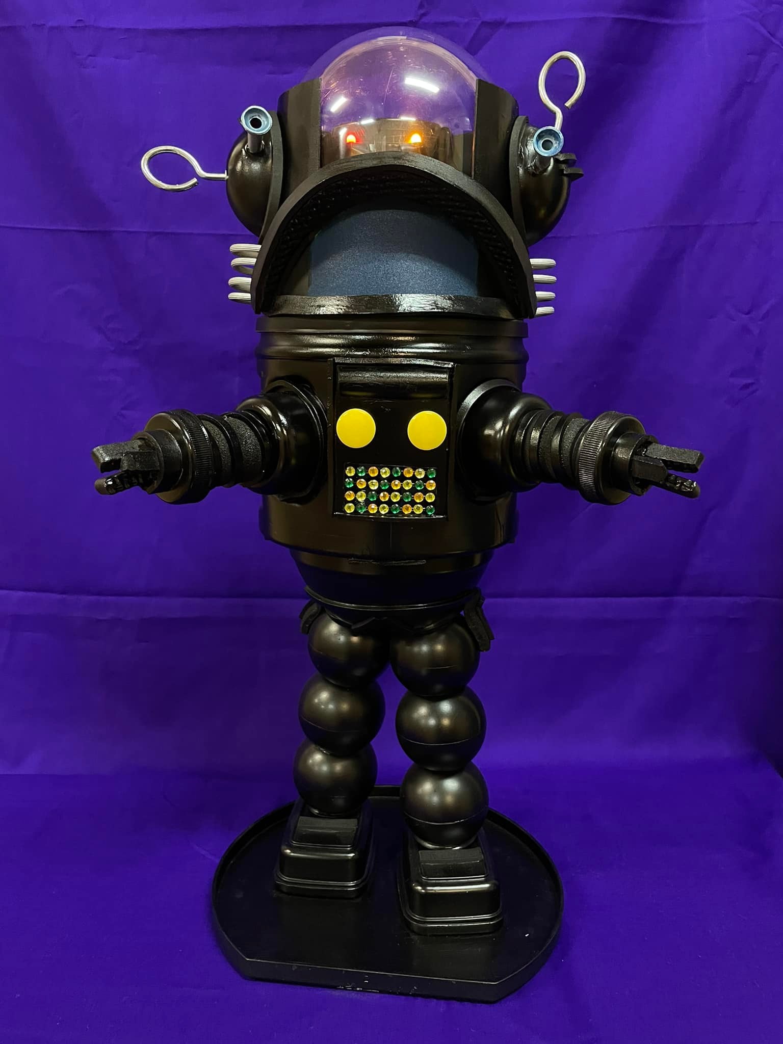 Xplus Robby the Robot 12 inch suit version review