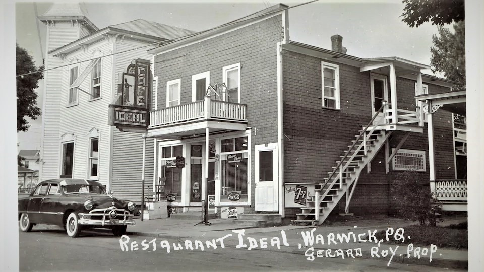 La vraie histoire de la poutine | Warwick QC