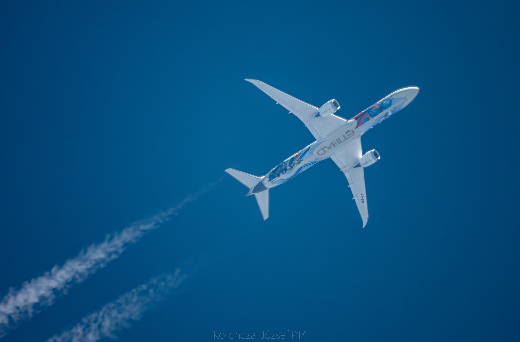 Etihad Airways Boeing 787-10 in Warner Bros. World Livery spotted