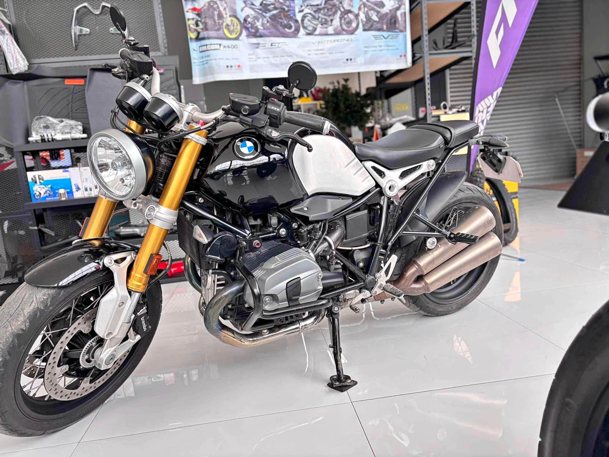 2023 BMW r90
