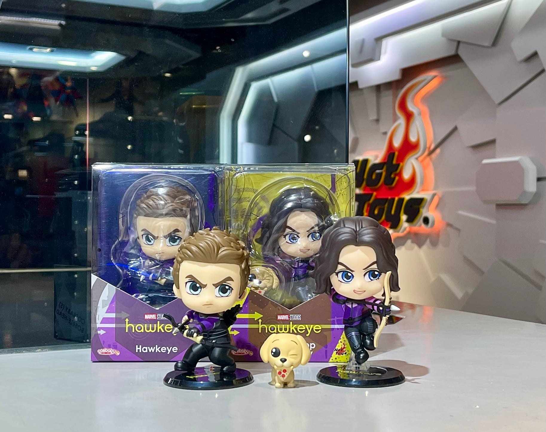Hot Toys Cosbaby Hawkeye Kate Bishop サイン Hot Toys Hawkeye - Kate Bishop and Lucky