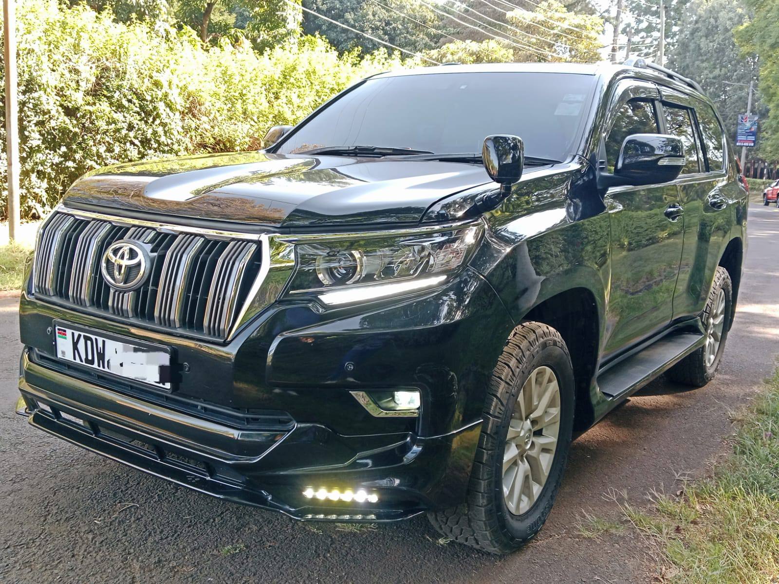 0723973941 *TOYOTA LANDCRUISER ZX 200 series V8* 4600cc 2014 model