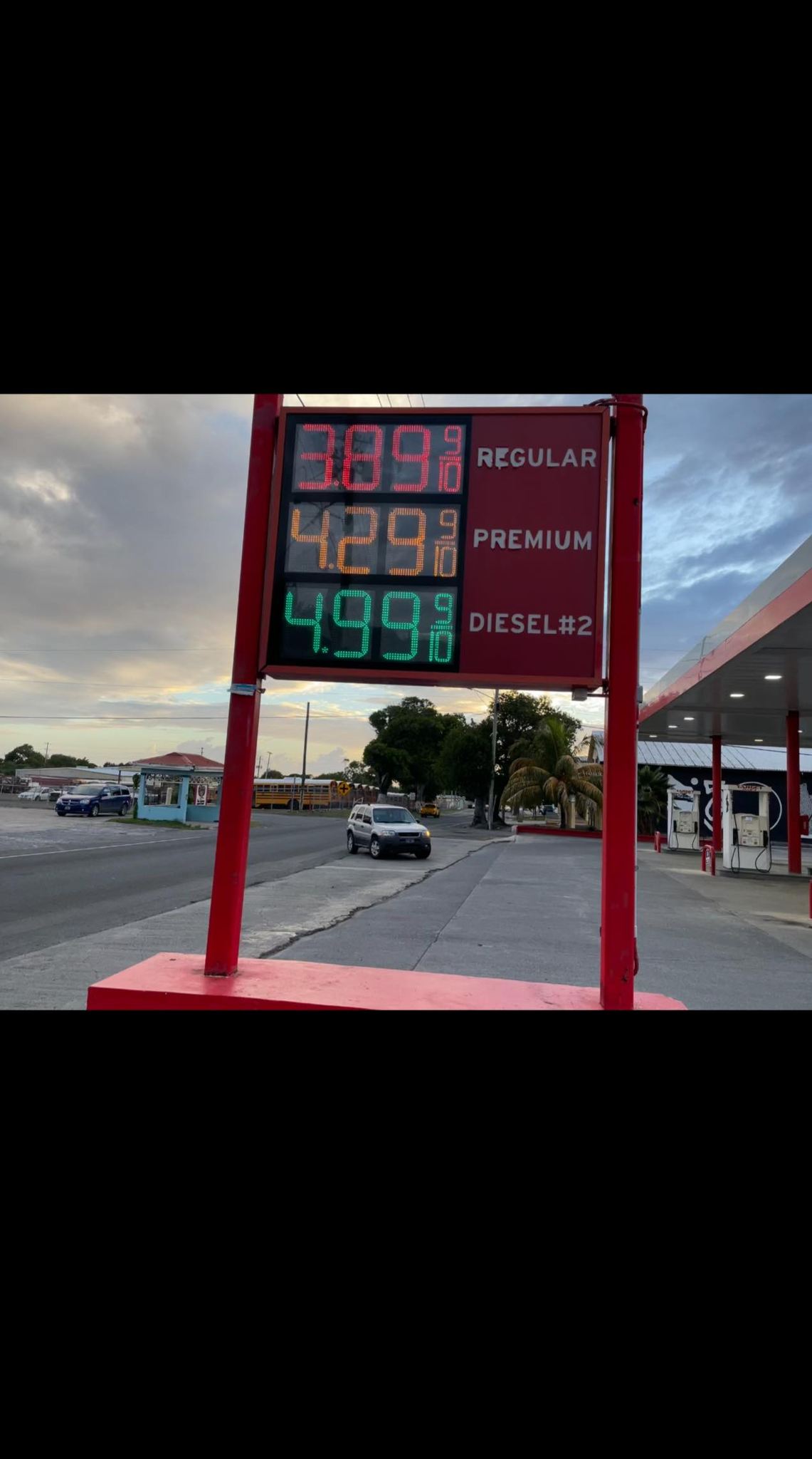⛽️Lowest gas price on Island!⛽️... - Target Service Station | Facebook