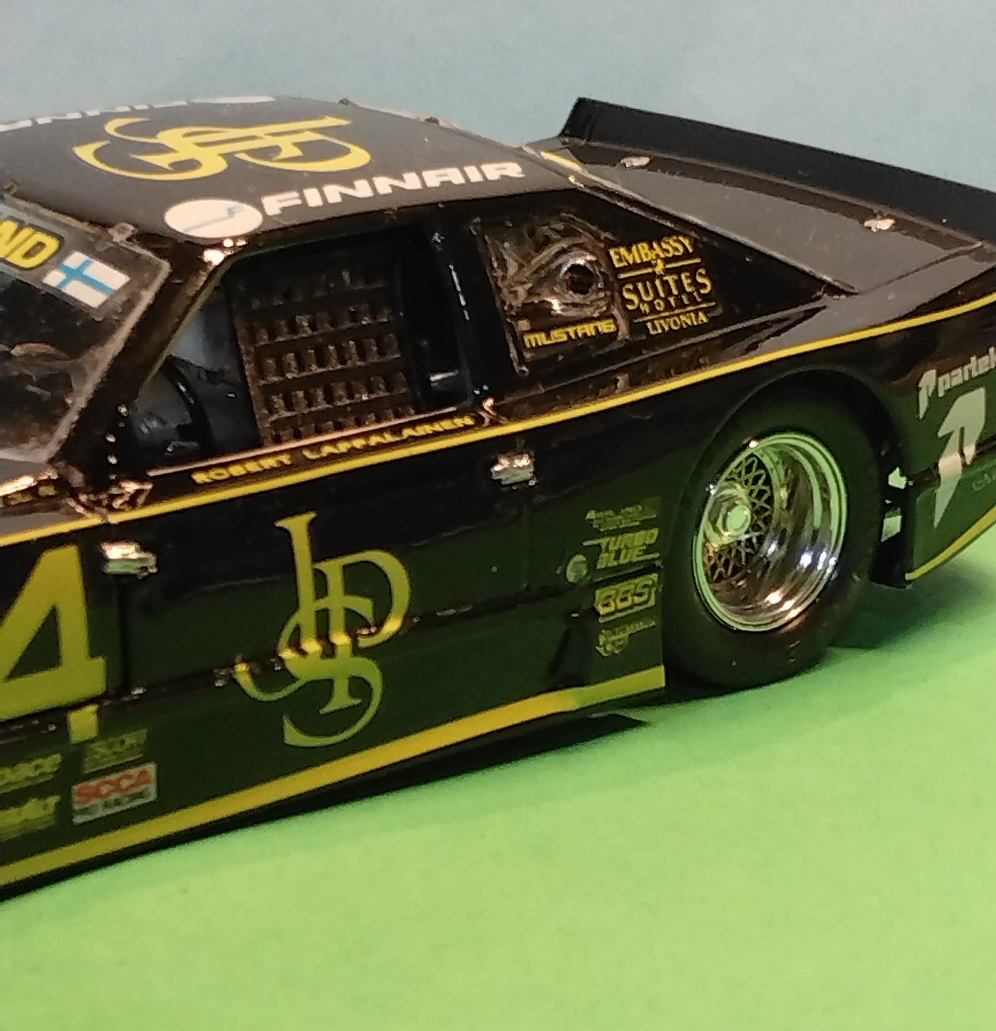 Revell #4 JPS Mustang model car build and details