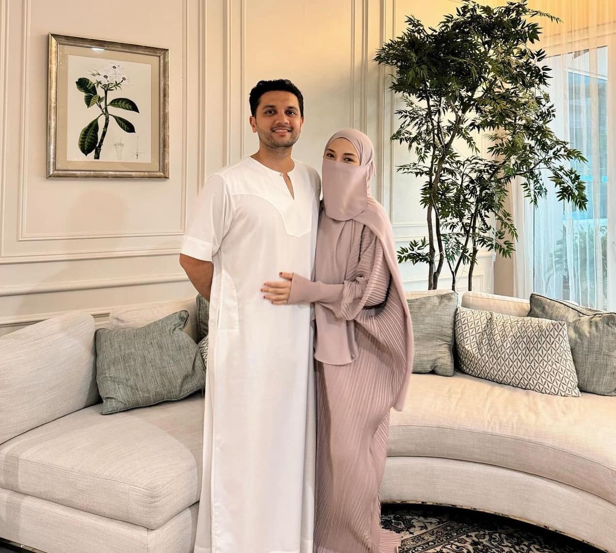 ROTIKAYA - Selamat Hari raya Neelofa & PU Riz. Comel sokmo pasangan ni ...