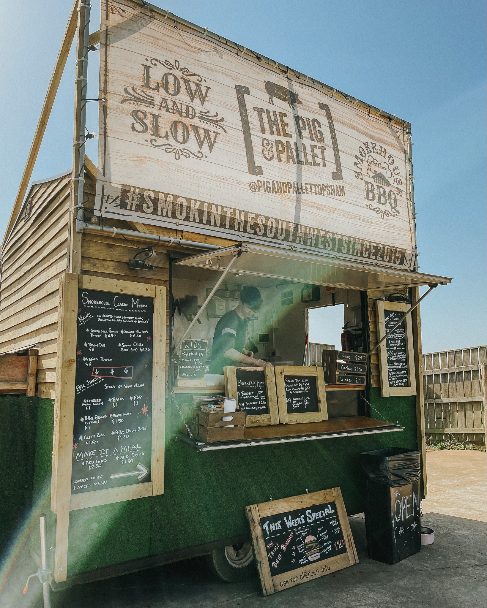 The Pig and Pallet food truck has... - Greendale Farm Shop | Facebook