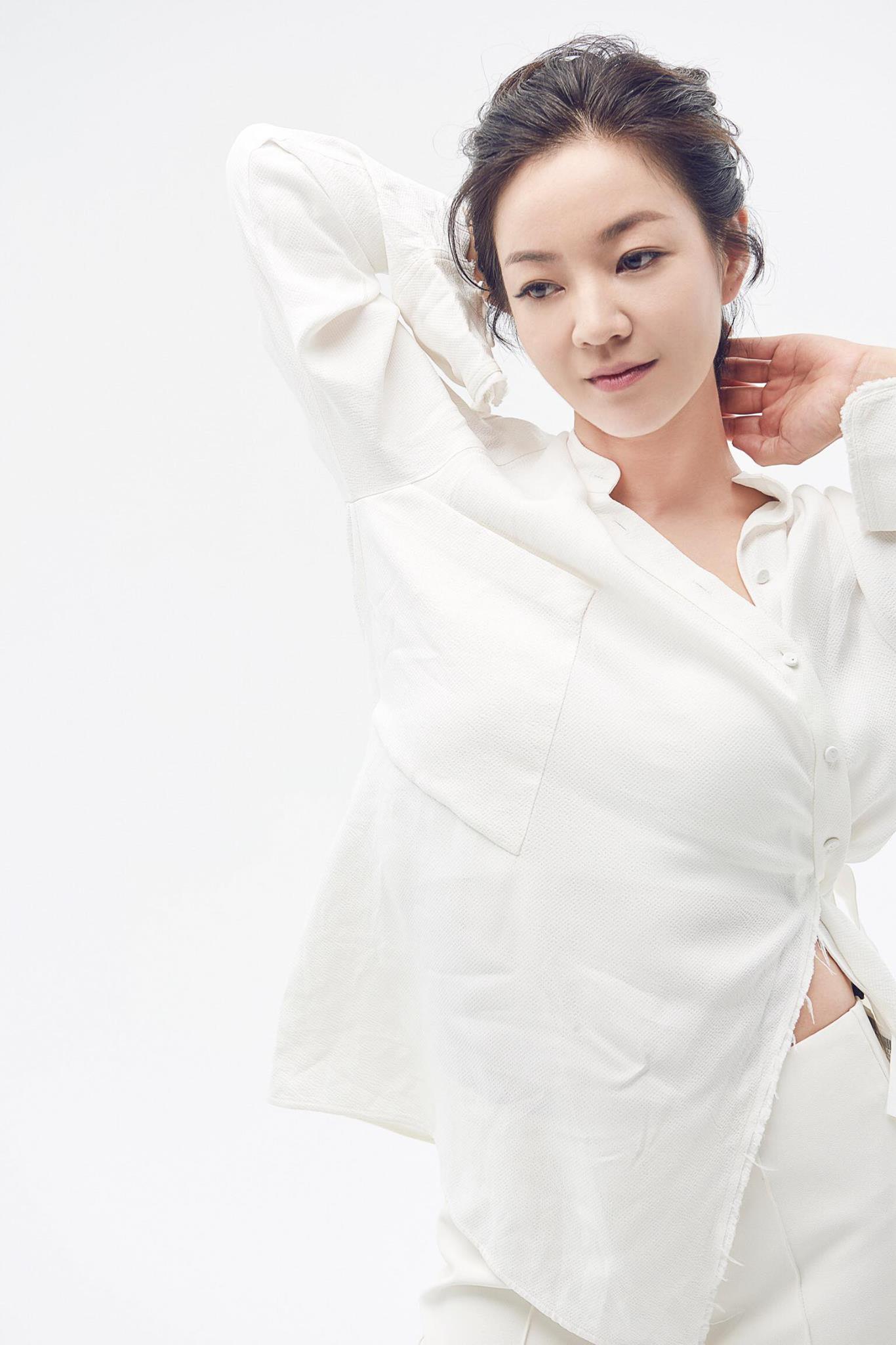 Aya 阿雅(柳翰雅) 官方粉絲團