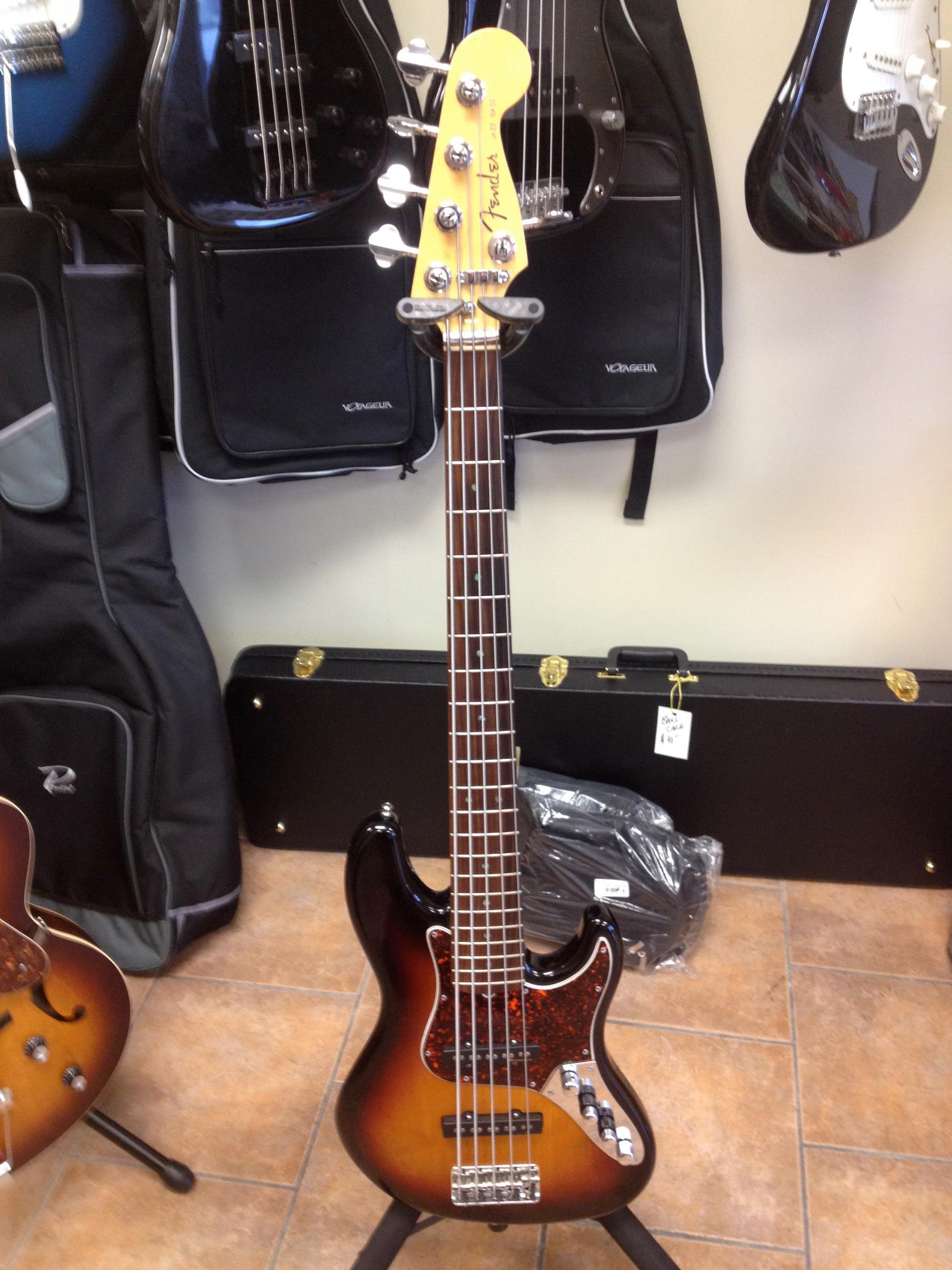 What is a fair price to offer for a 2001-02 Fender Jazz Bass?