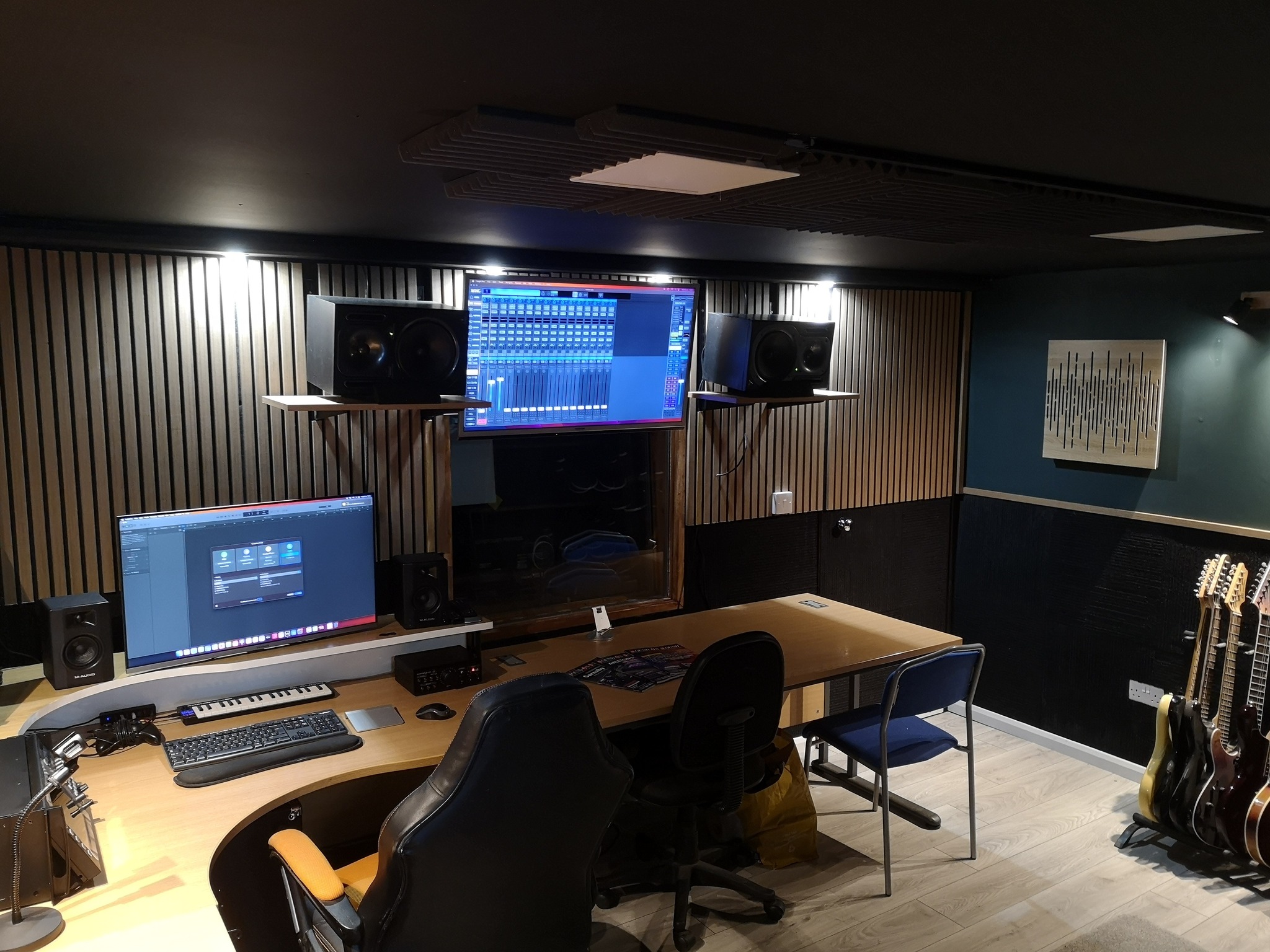 Upland Rock Rooms | Huntingdon