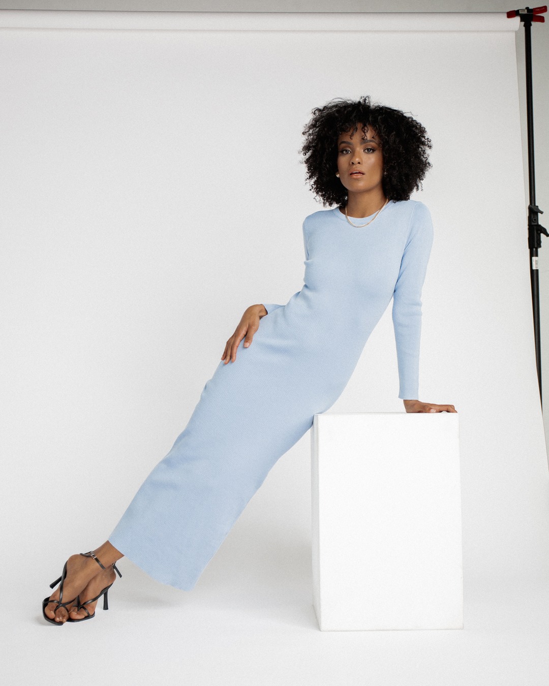 dissh blue dress - the Rachel Knit Midi is the dress you need in every colour Invisible zip closure through night all of the above Size:44 Extra Long (6.4