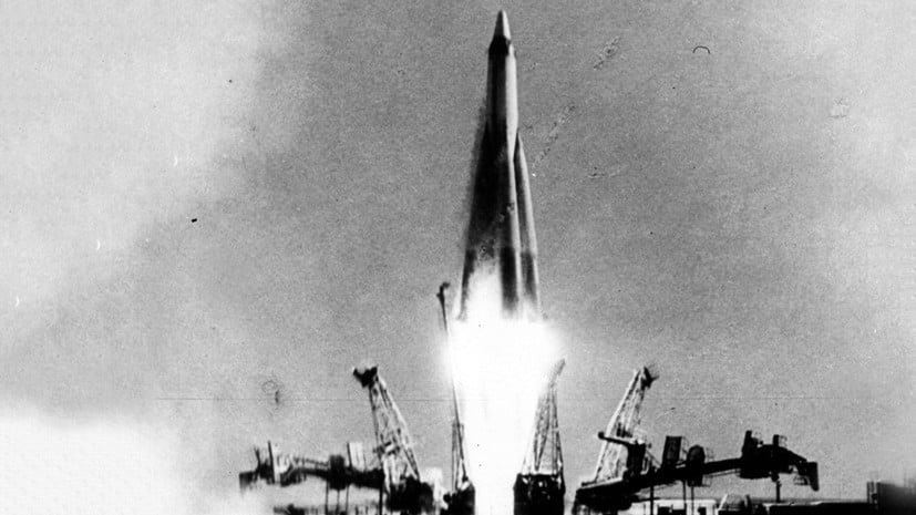 🚀#OTD in 1957 the #SovietUnion successfully launched the world’s 1st # ...
