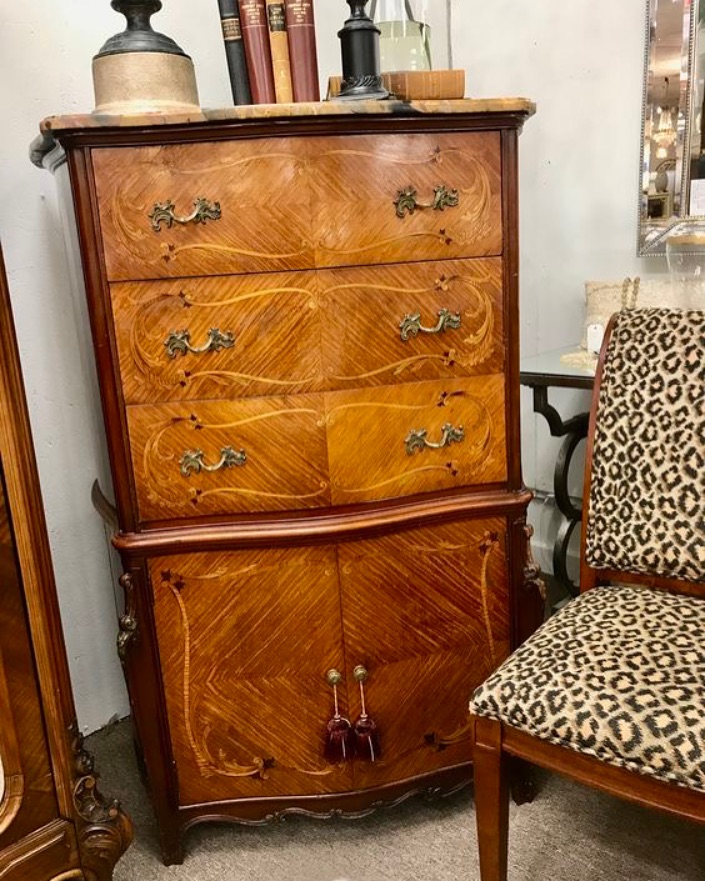 Carolyn Williams, Antiques & Interiors