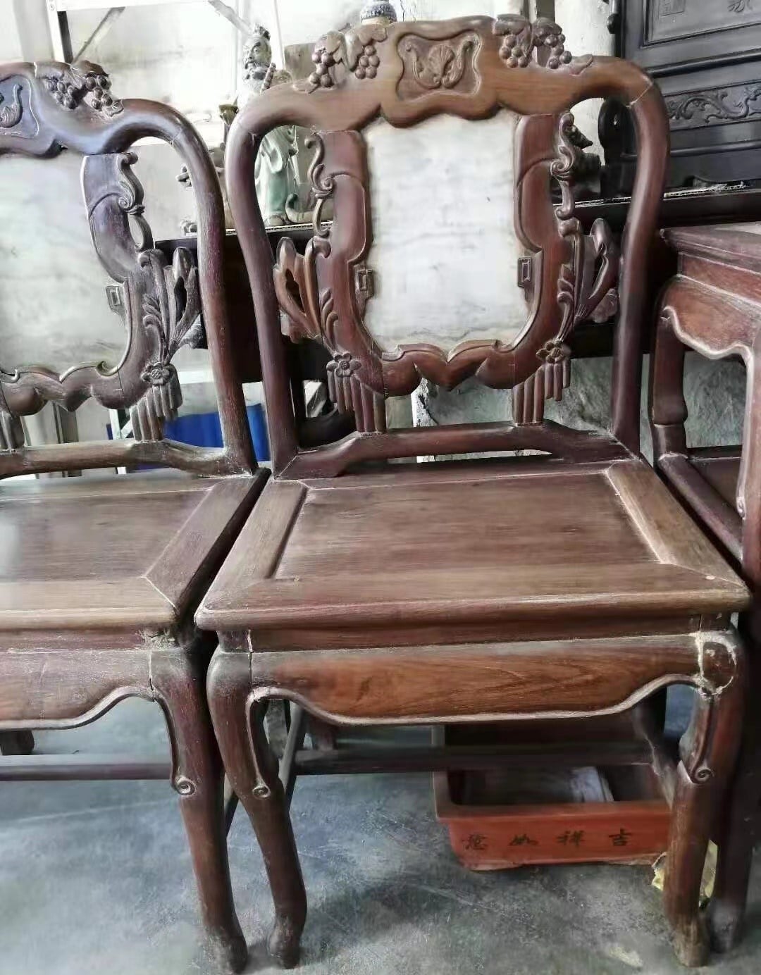 高價回收古典傢私、民國傢私，收購酸枝家具、黃花梨家具... - 舊傢俬回收、酸枝傢俬回收-全港18區24小時專人极速上門回收 | Facebook