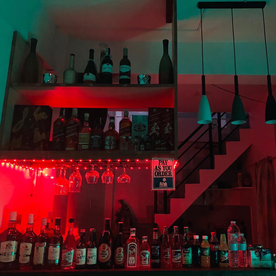 Rounds Mini... - Rounds Mini Resto Bar / R & J Food Corner