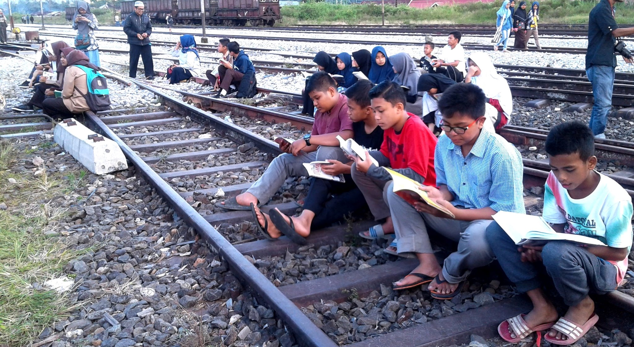Pustaka Panrita Baca... - Pustaka Panrita Baca Rakyat - PBR