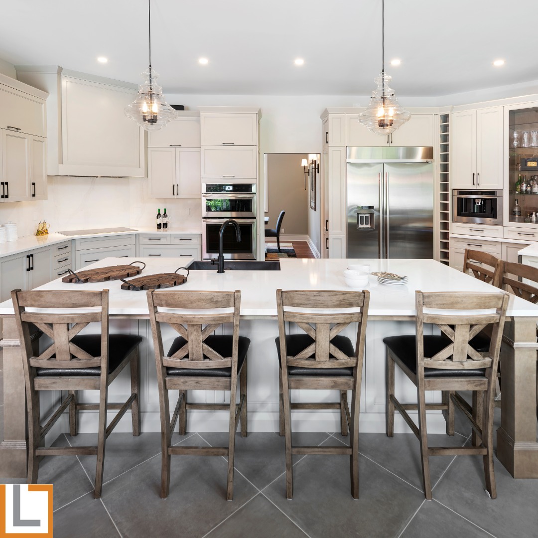 A traditional kitchen design... - Laurysen Kitchens Ltd.
