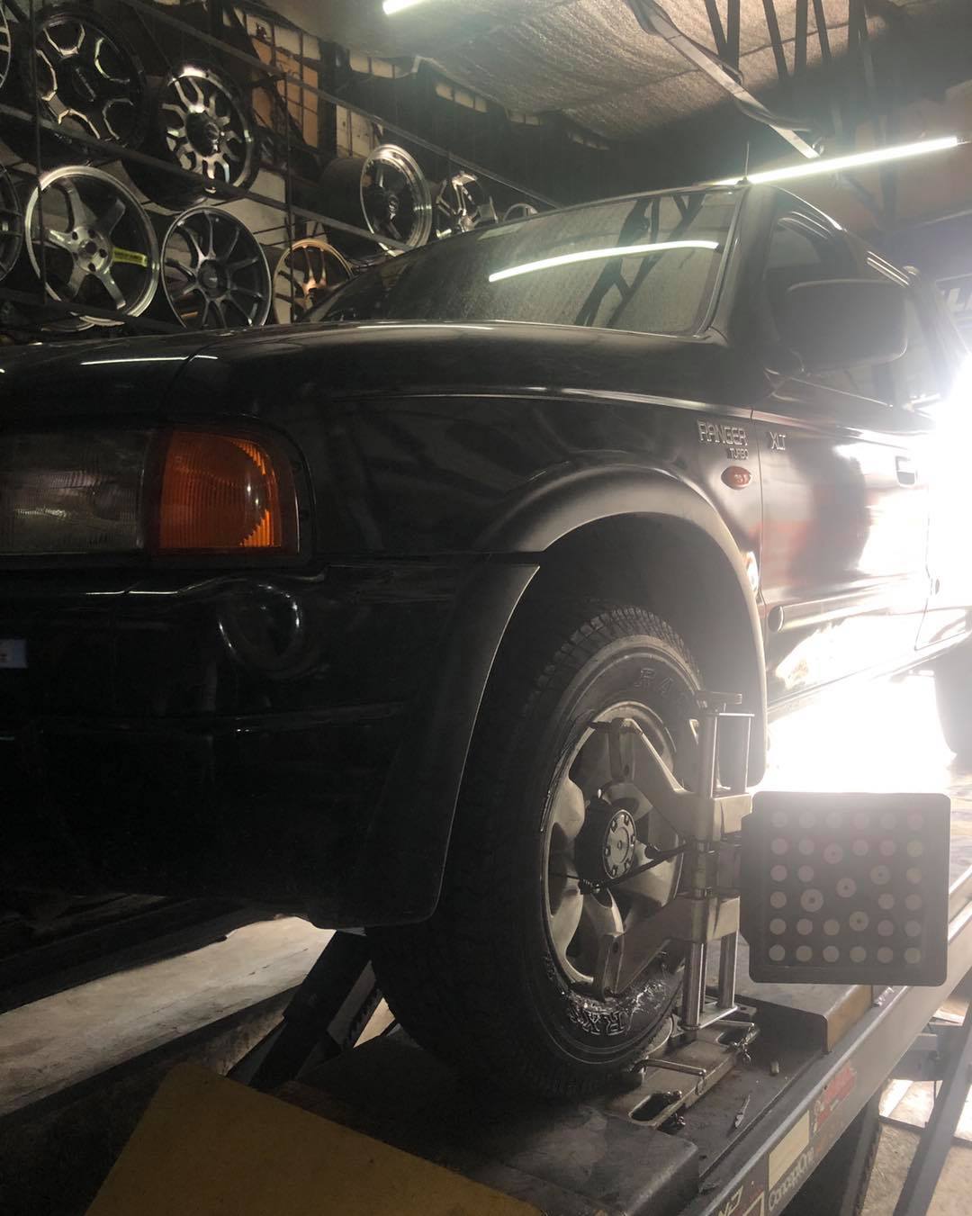 ⚪️🔴⚫️ Ford Ranger • 235/70R15 Radar... - Ninety One Trading
