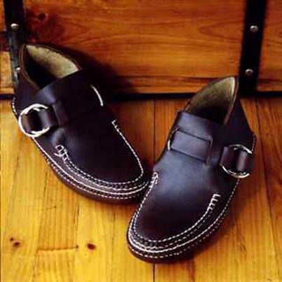 Arrow Moccasin Company | Hudson MA