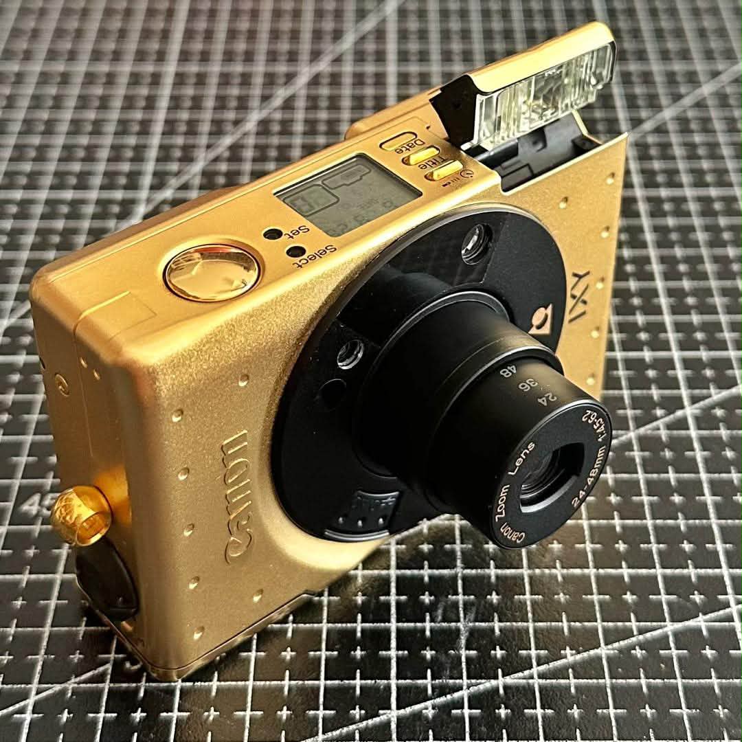 ♪ 化粧箱付き ♪ CANON IXY Limited Version GOLD ♪ 化粧箱付き