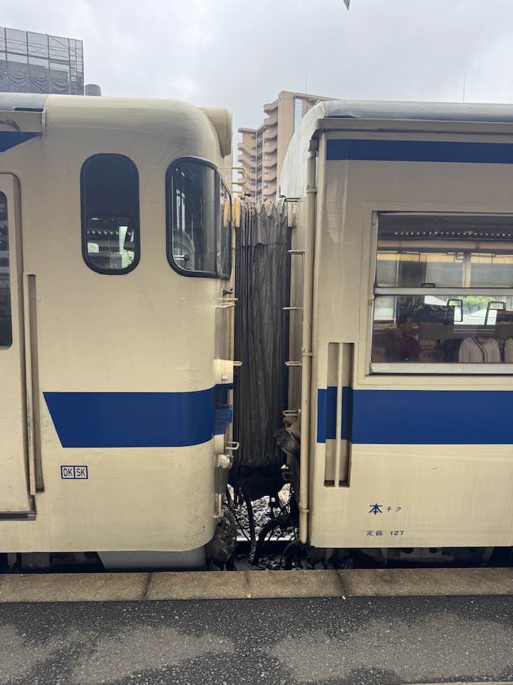 下津井電鉄線の単行電車の画像です。学生時代の合宿で訪れた下津井電鉄