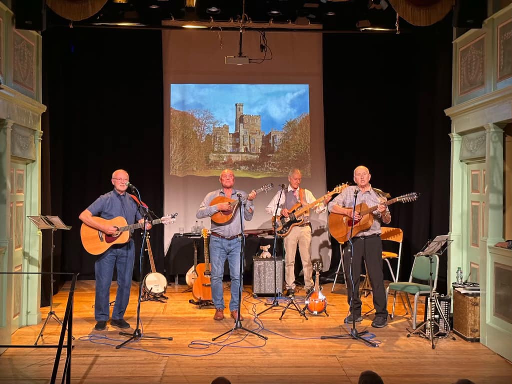 Fourum Folk Group