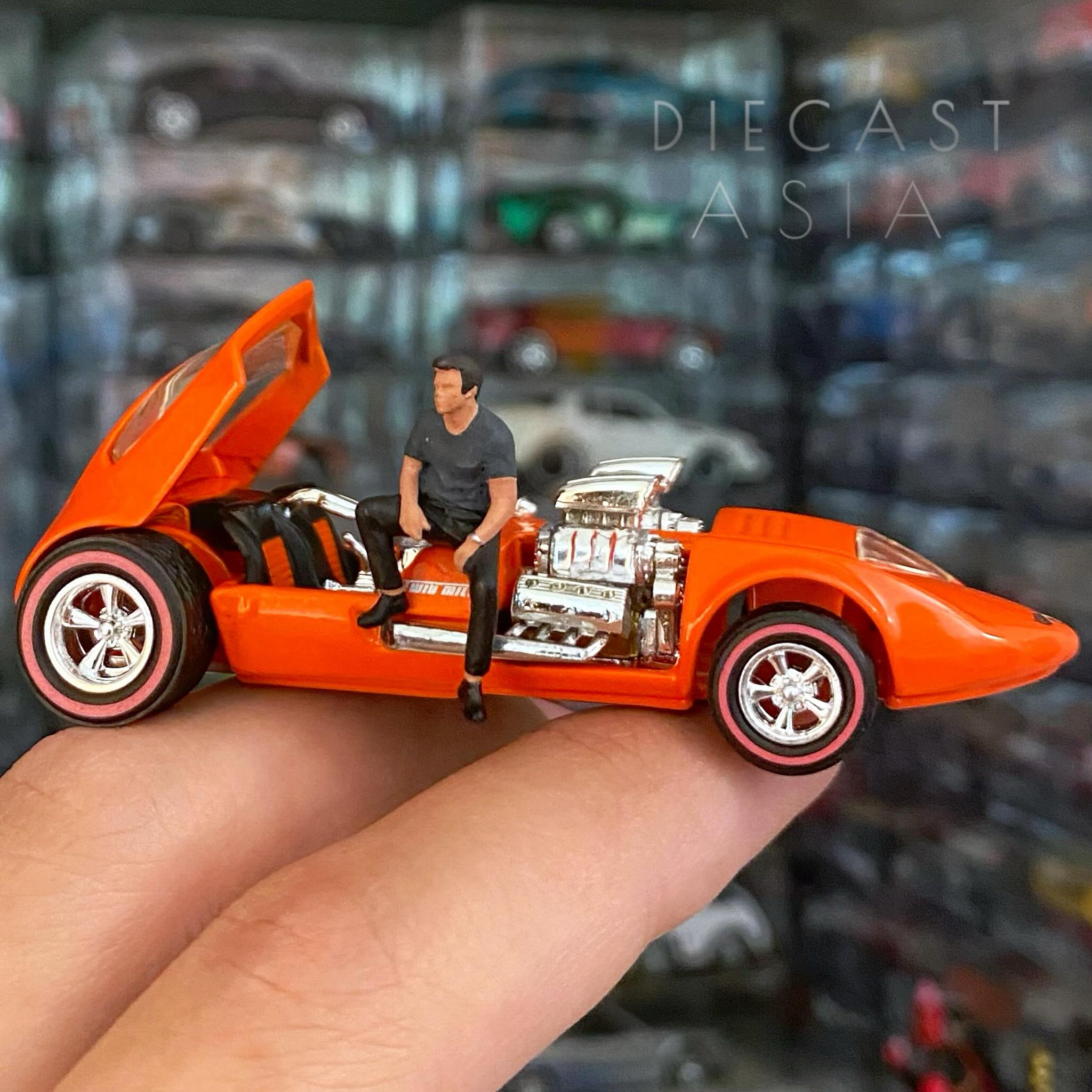 Hot Wheels 'Legends to Life' Twin Mill scale 1:24